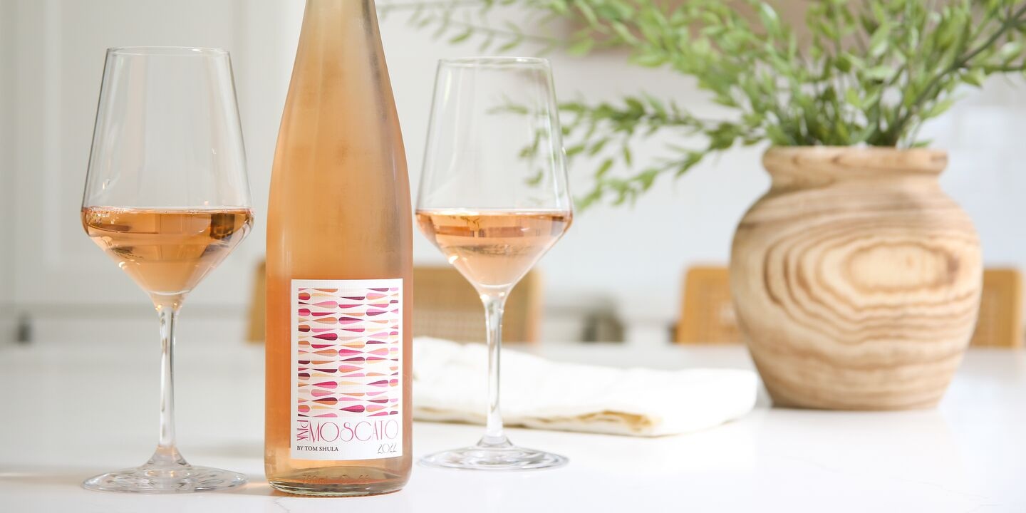 Tom Shula Pink Moscato 2022 1 Tom Shula Pink Moscato 2022